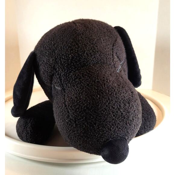 KAWS x Peanuts Snoopy Black Plush 20" Uniqlo Collab Limited Edition Stuffed Toy - Picture 2 of 16